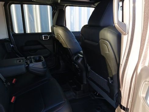 New 2026 Jeep Wrangler Unlimited Rubicon AWD/4WD image 27