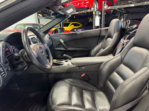 Used 2007 Chevrolet Corvette Convertible w/ Preferred Equipment Group RWD image 40