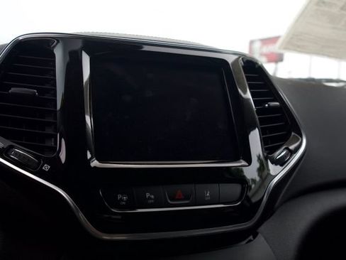 Used 2022 Jeep Cherokee Limited AWD/4WD image 21