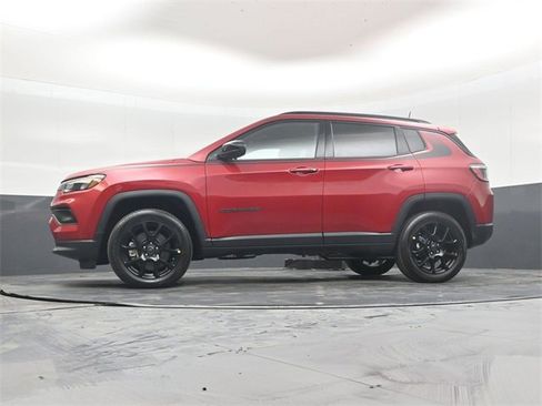 New 2026 Jeep Compass Latitude image 43