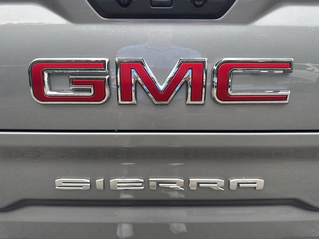 Certified 2024 GMC Sierra 1500 AT4 w/ Technology Package AWD/4WD image 26