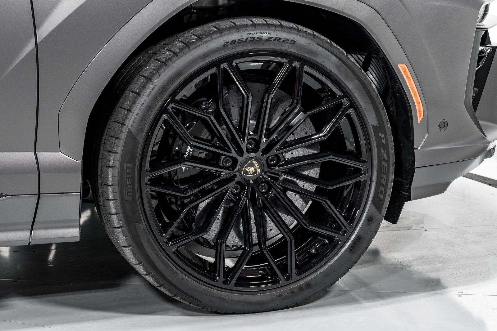 Used 2026 Lamborghini Urus SE AWD/4WD image 54