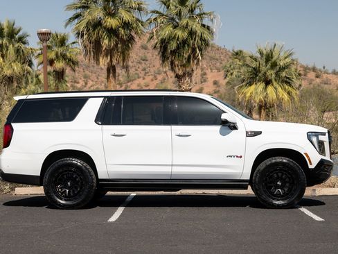 Used 2025 GMC Yukon XL AT4 Ultimate w/ LPO, Floor Liner Package image 60