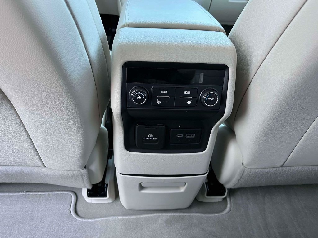 Certified 2020 GMC Acadia Denali w/ Technology Package FWD image 14