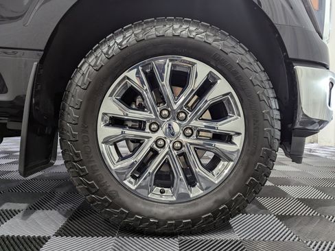 Used 2024 Ford F150 Lariat w/ Equipment Group 502A High image 5