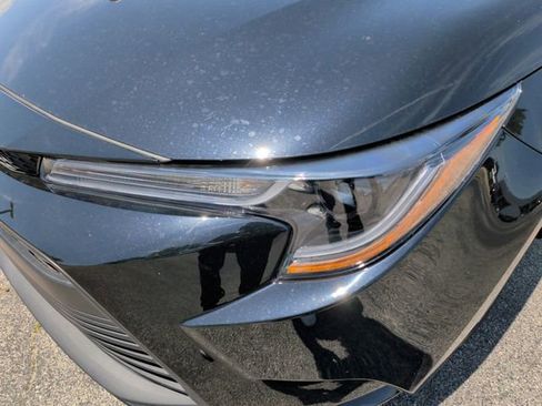 Used 2025 Toyota Corolla LE FWD image 11