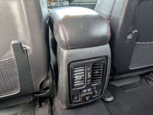 Used 2023 Dodge Durango GT image 19