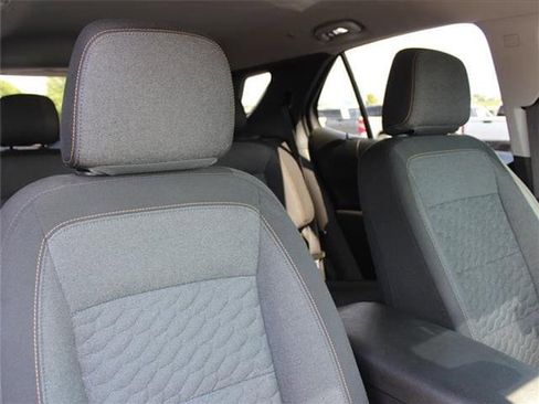Used 2021 Chevrolet Equinox LT image 22