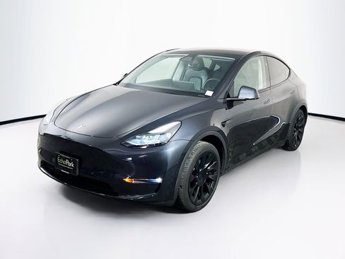 Used 2024 Tesla Model Y Long Range AWD/4WD image 3
