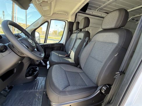 New 2026 RAM ProMaster 2500 w/ Convenience Group image 18