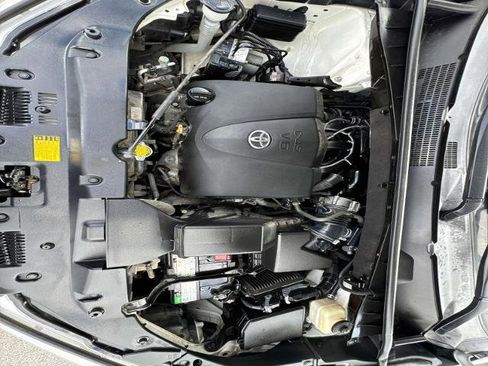 Used 2017 Toyota Highlander XLE image 10