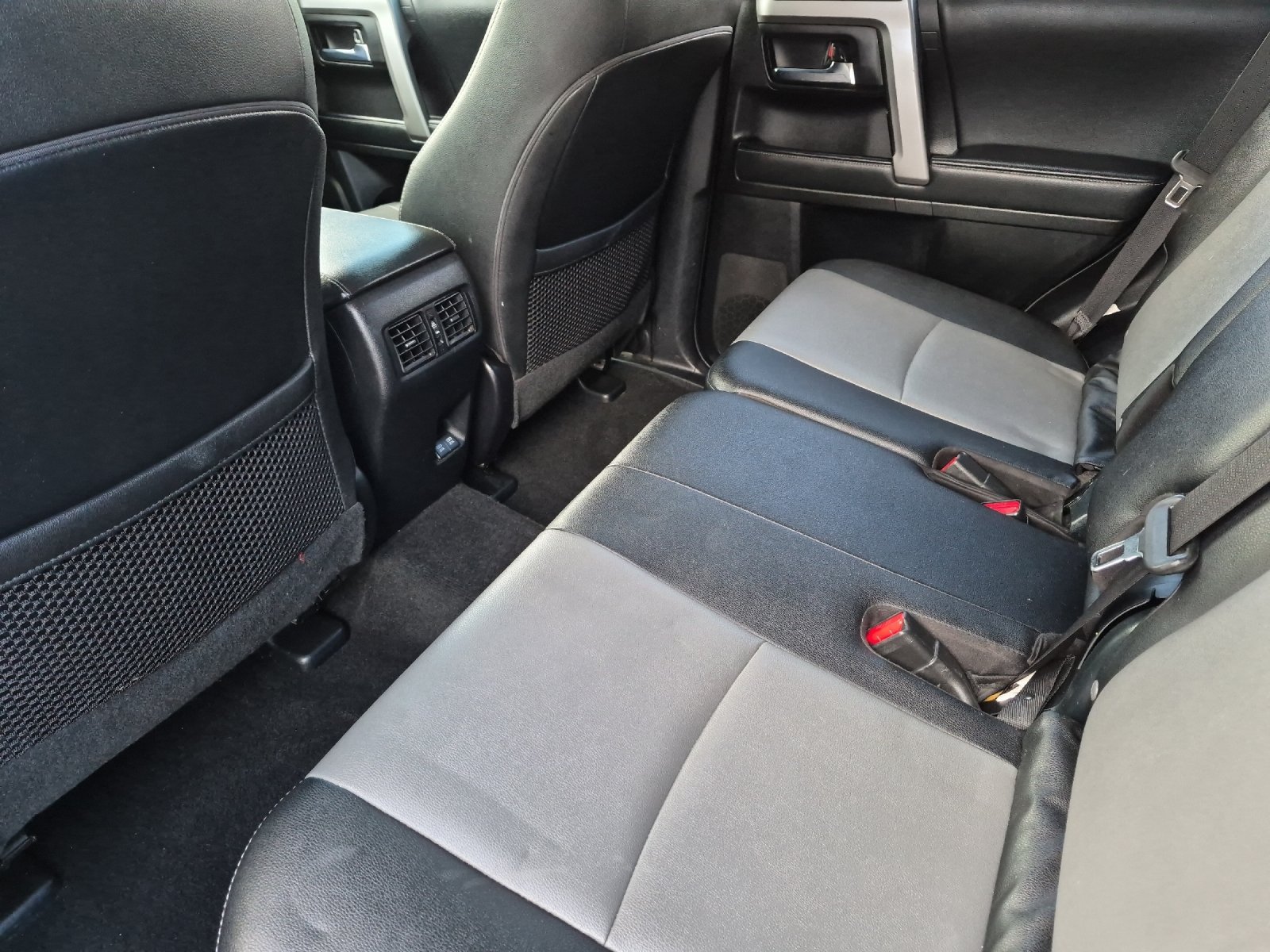 Used 2021 Toyota 4Runner SR5 Premium w/ Moonroof Package AWD/4WD image 11