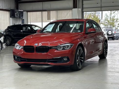 Used 2018 BMW 330i xDrive 330i xDrive AWD 4dr Sedan image 5