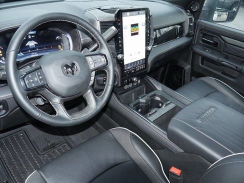 Used 2025 RAM 3500 Limited image 18