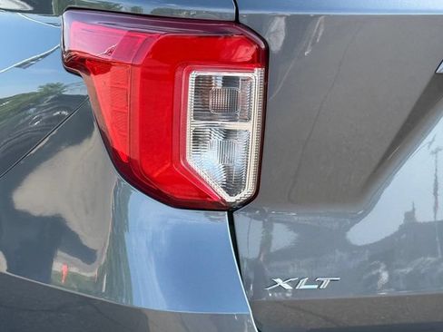 Used 2023 Ford Explorer XLT w/ Equipment Group 202A AWD/4WD image 29
