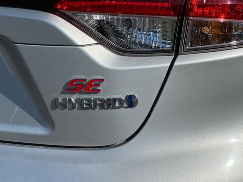 Used 2024 Toyota Corolla SE AWD/4WD image 26