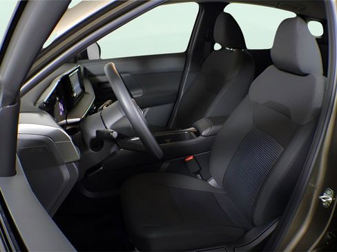 Used 2025 Nissan Kicks S image 16