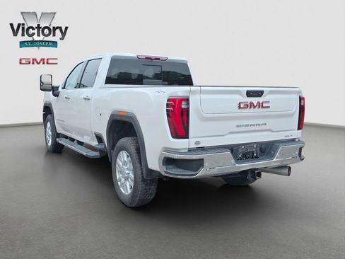 Used 2024 GMC Sierra 2500 SLT w/ SLT Premium Package AWD/4WD image 15