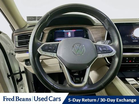 Used 2024 Volkswagen Atlas SEL Premium R-Line AWD/4WD image 11