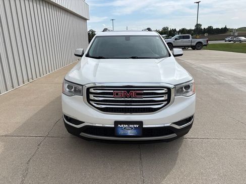 Used 2019 GMC Acadia SLT AWD/4WD image 2