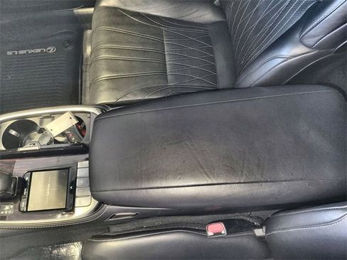 Used 2018 Lexus LS 500 image 21