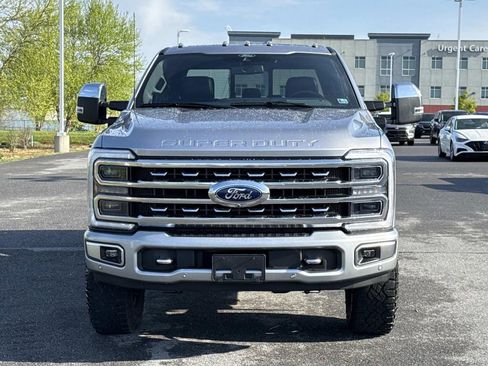 Used 2024 Ford F350 Platinum w/ Tremor Off-Road Package AWD/4WD image 28