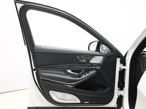 Used 2018 Mercedes-Benz S 63 AMG S 4MATIC Sedan image 11