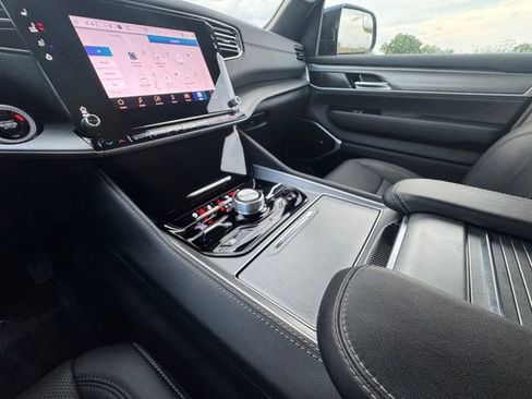 Used 2025 Jeep Wagoneer Series II image 10