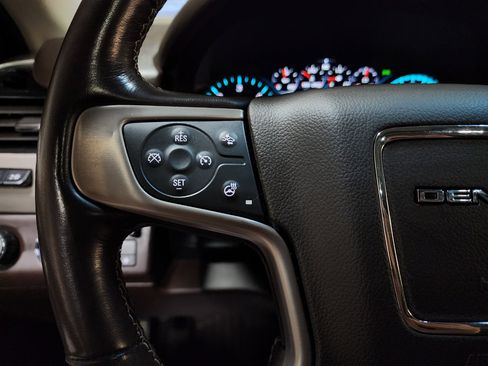 Used 2020 GMC Yukon XL Denali w/ Open Road Package image 35