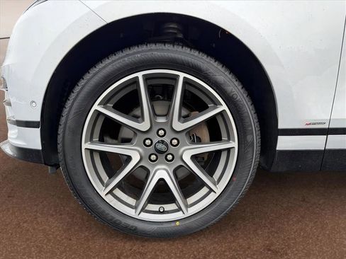 Used 2021 Land Rover Range Rover Velar R-Dynamic S image 9