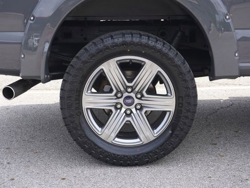 Used 2018 Ford F150 XLT w/ Equipment Group 302A Luxury AWD/4WD image 12