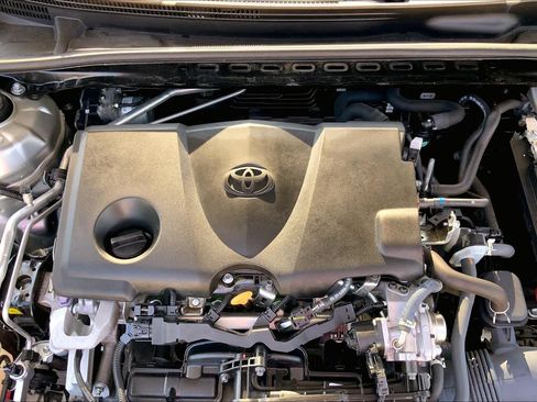 Used 2022 Toyota Camry SE FWD image 29
