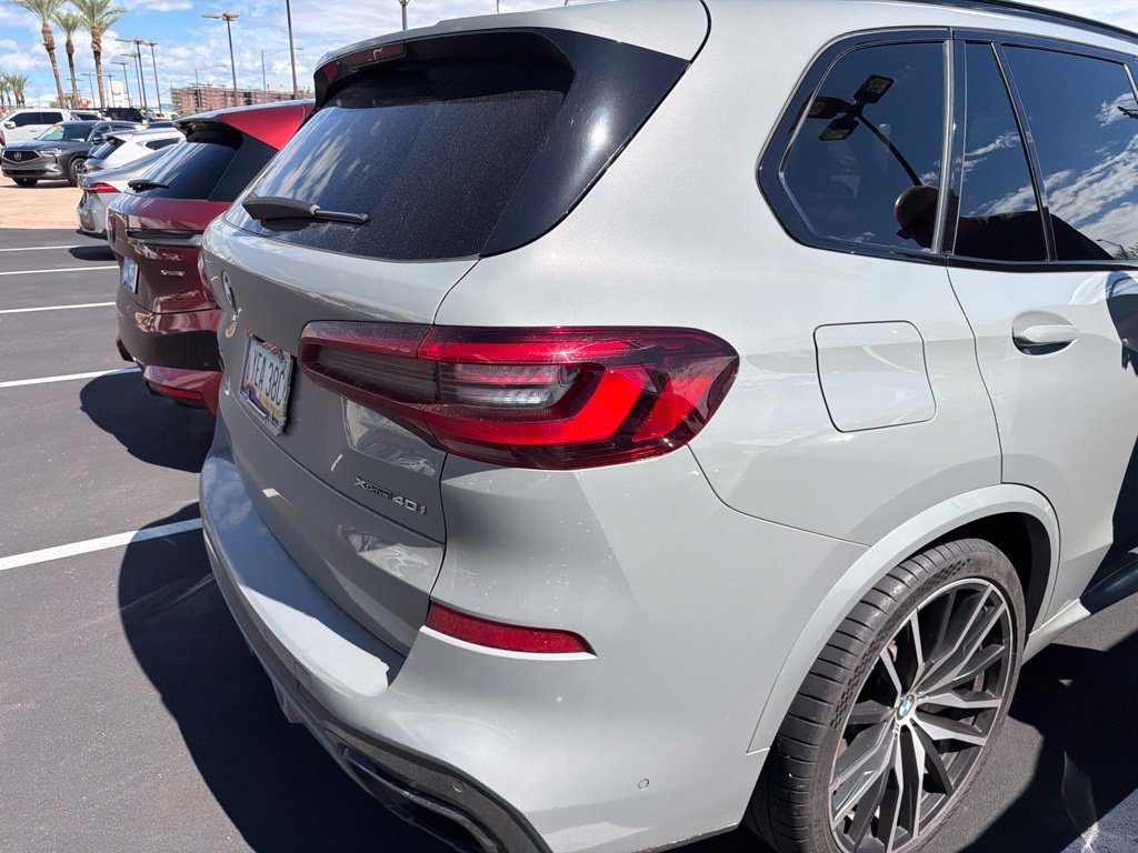 Used 2021 BMW X5 xDrive40i w/ M Sport Package AWD/4WD image 7