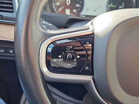 Used 2021 Volvo XC90 T8 Inscription Expression w/ Protection Package Premier image 9