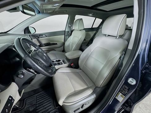 Used 2019 Kia Sportage SX image 26