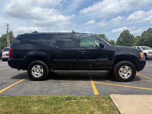 Used 2010 Chevrolet Suburban LT AWD/4WD image 5