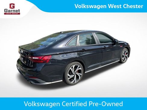 Certified 2024 Volkswagen Jetta GLI Autobahn FWD image 9