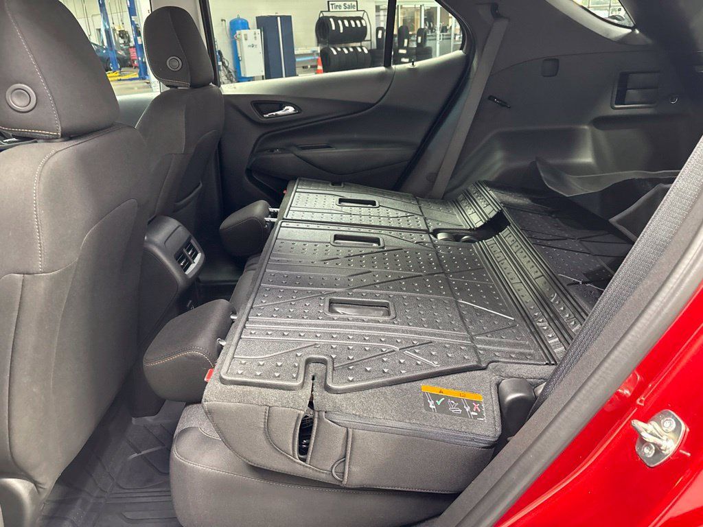 Used 2024 Chevrolet Equinox LT w/ LPO, Floor Liner Package AWD/4WD image 33