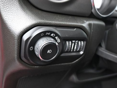 Used 2022 Jeep Wrangler Unlimited Sport image 14