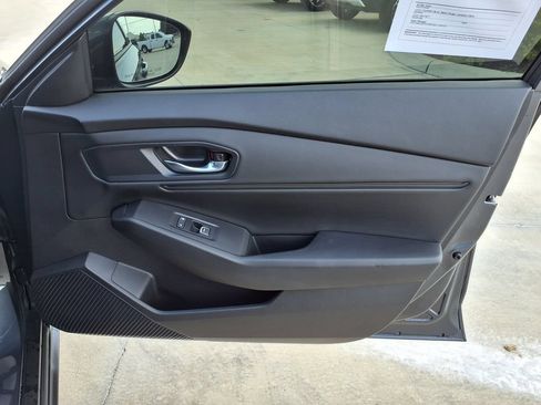 Used 2023 Honda Accord EX image 22
