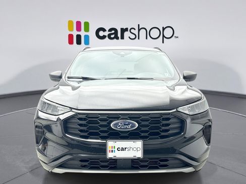 Used 2023 Ford Escape ST-Line w/ Tech Pack #1 AWD/4WD image 8