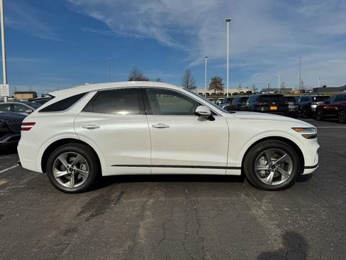 New 2026 Genesis GV70 2.5T Advanced image 2