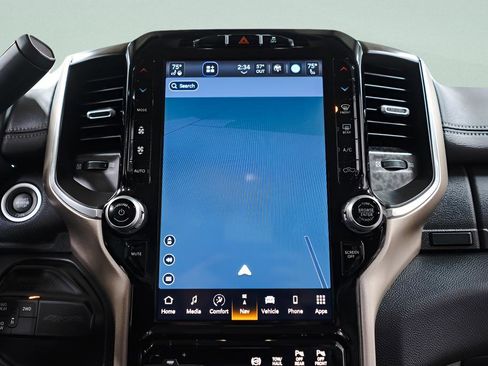 Used 2024 RAM 2500 Laramie image 19