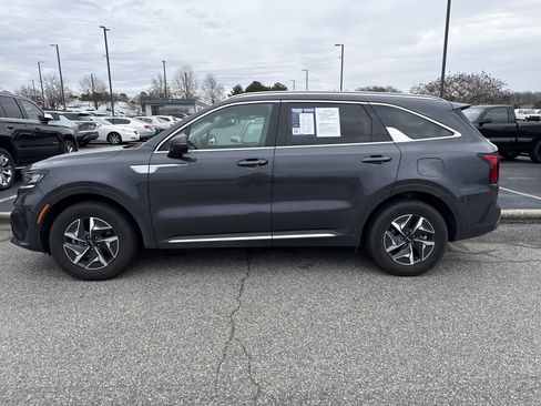 Used 2023 Kia Sorento EX image 7