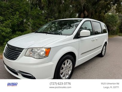 Used 2014 Chrysler Town & Country Touring