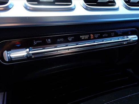 Used 2020 Mercedes-Benz GLE 350 4MATIC image 24