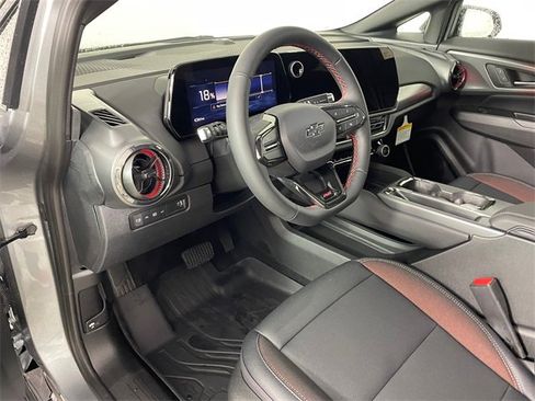 New 2026 Chevrolet Equinox EV RS image 3