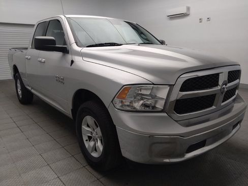 Used 2017 RAM 1500 Classic SLT AWD/4WD image 13