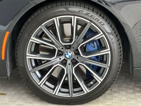 Used 2020 BMW 750i xDrive w/ Executive Package AWD/4WD image 12