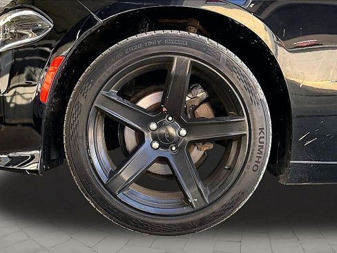 Used 2020 Dodge Charger SXT image 8